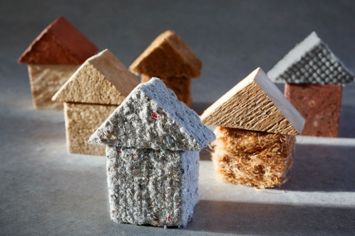 Insulation In Spanish Insulation - A Material By Material Guide – National Insulation Supplies